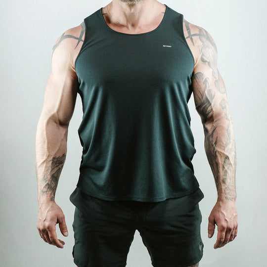 Set Point™ LW Crest Tank Top. A performance-first garment made for tactical athletics.