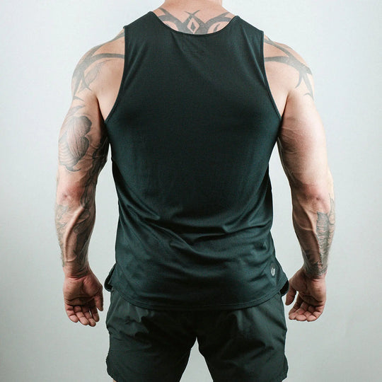 Set Point™ LW Crest Tank Top. A performance-first garment made for tactical athletics.