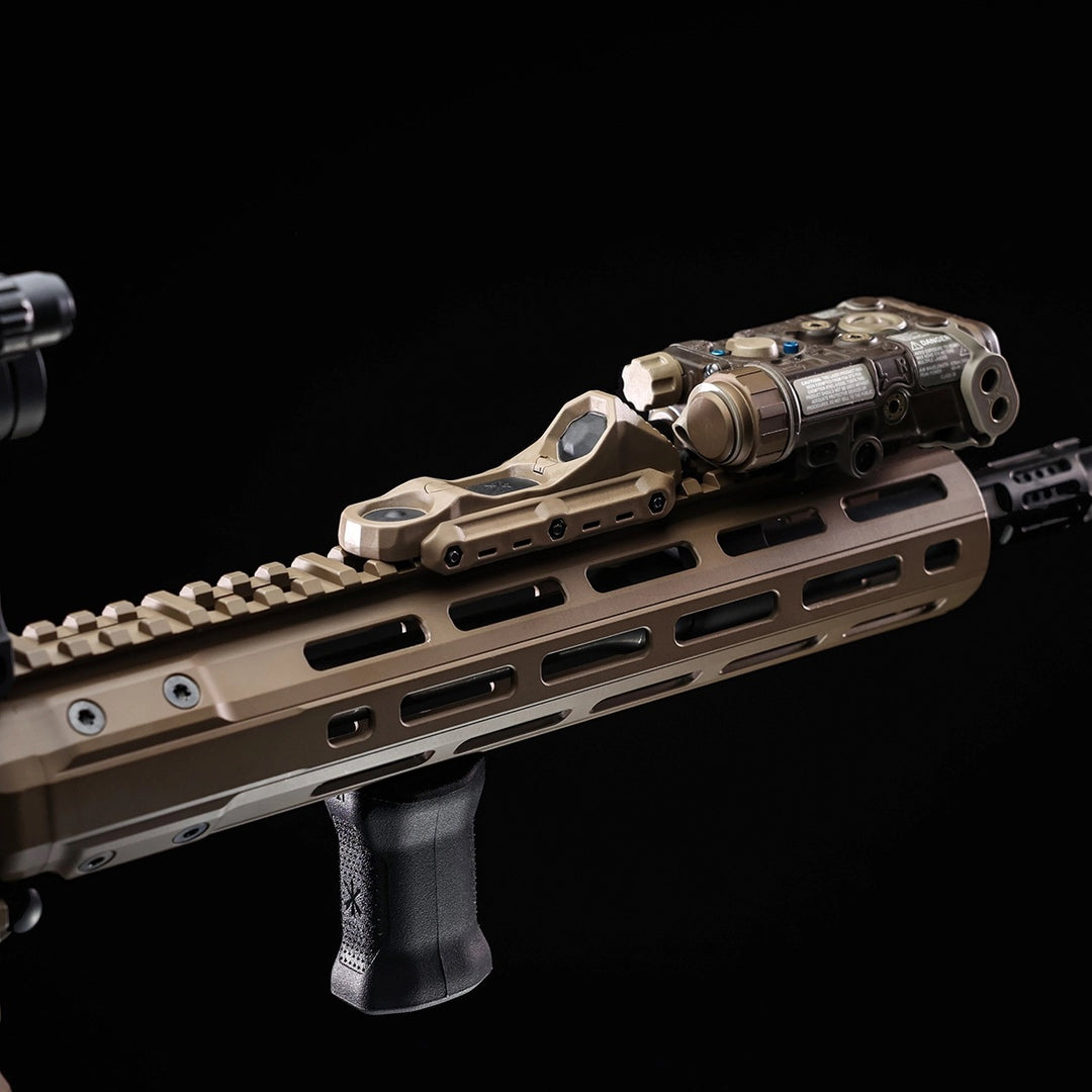 UNITY™ Tactical AXON™ XL Switch Lifestyle Close Up